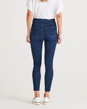 Load image into Gallery viewer, Betty Essential Jeans - Indigo Blue
