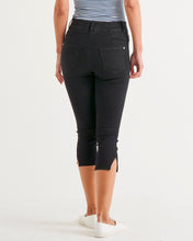 Load image into Gallery viewer, Camila Crop Jeans - Black
