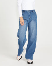Load image into Gallery viewer, Emerald High Waisted Wide Leg Jeans - 80 Wash Blue

