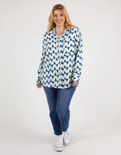 Load image into Gallery viewer, Janey Geo Shirt - Navy Geo Print
